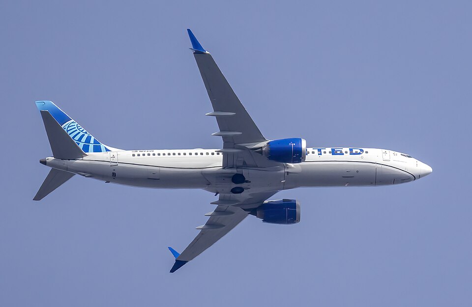 Boeing 737 MAX 8
