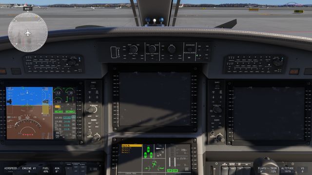 Predný panel: štyri displeje a autopilot